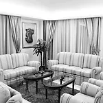 Ξενοδοχείο Grand Faraglioni 4*