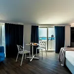 Grand Faraglioni 4*