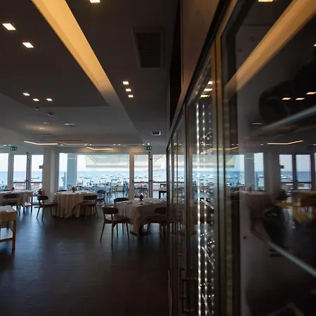 Grand Faraglioni ホテル