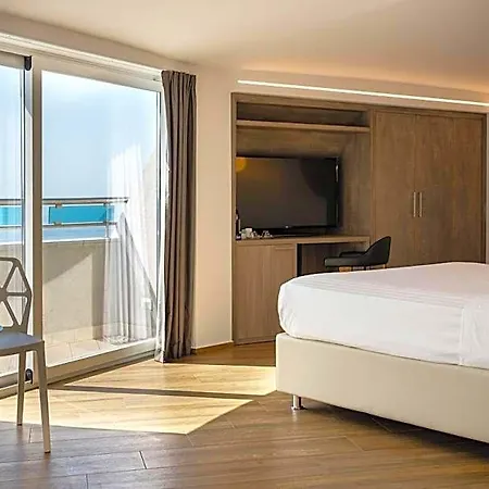 Grand Faraglioni Hotel