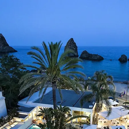 Grand Faraglioni Hotel 4*