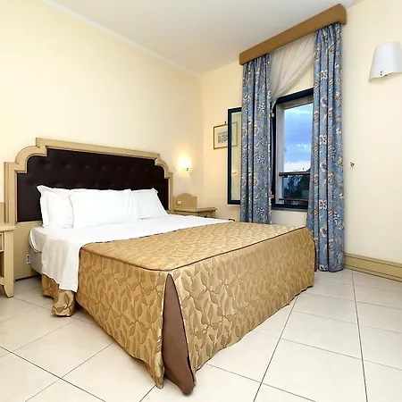 Grand Faraglioni Hotel