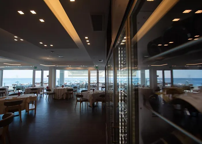 Grand Faraglioni 酒店